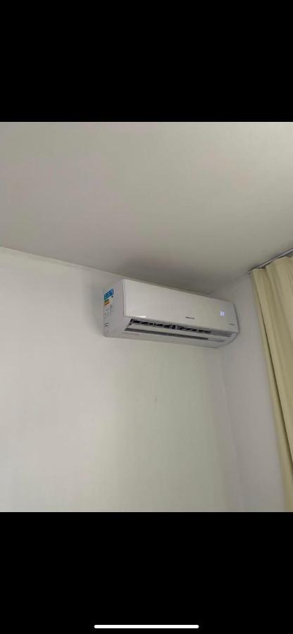 Casa Quintal Bueno! 5 Quartos Com Ar Split E Internet Ultra! Perto Do Melhor De Goiania! Marista Parques Areiao E Vaca Brava Hospital Premium Mater Dei Blue Fit Perdomo Goiania Shopping! Exterior photo